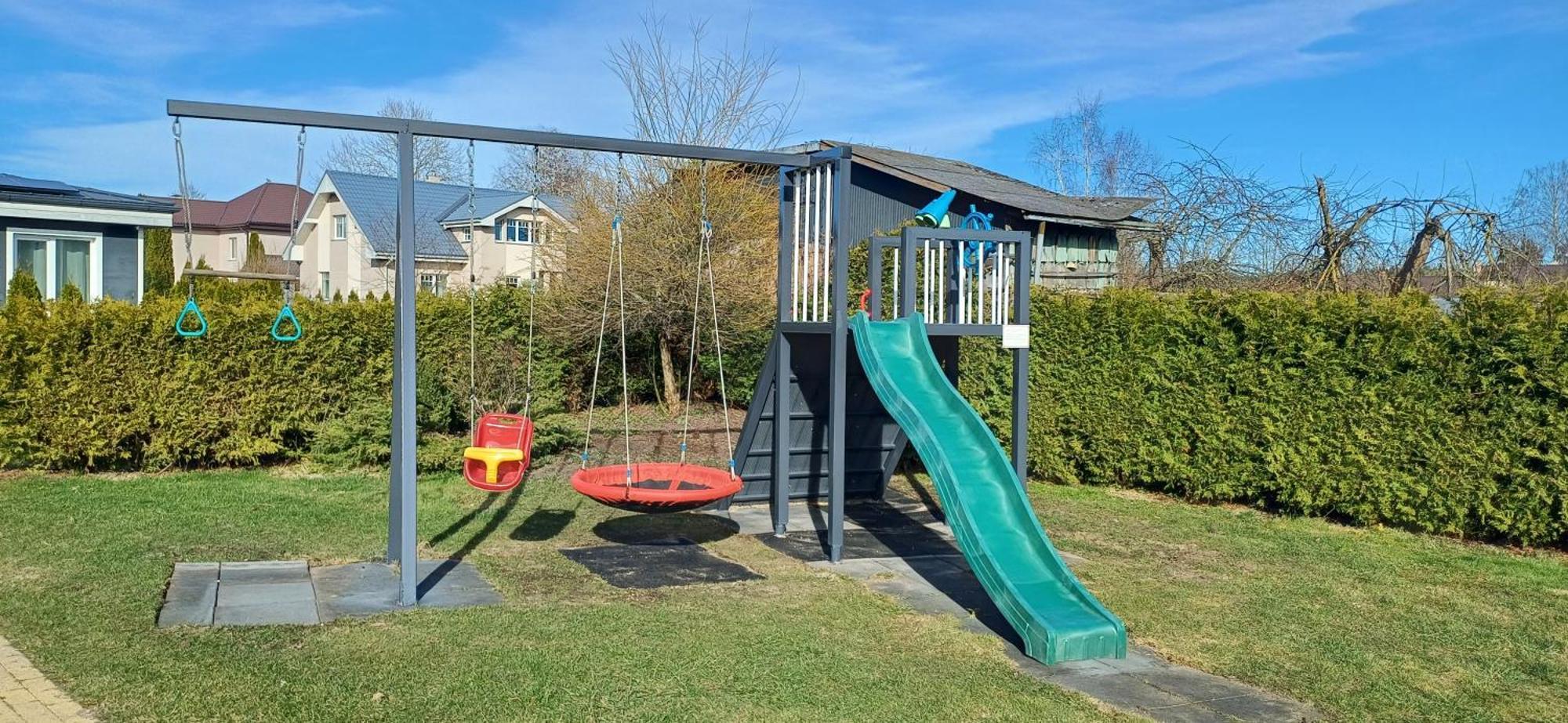 Family Garden House With Free Private Parking & Playground Villa Riga Luaran gambar